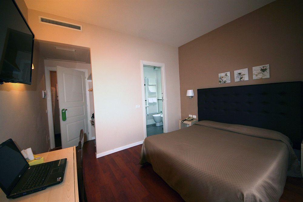 Hotel Saturnia Rome Luaran gambar
