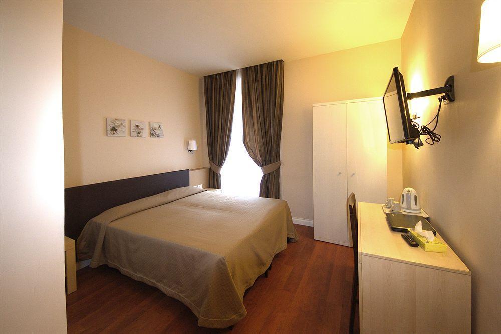 Hotel Saturnia Rome Luaran gambar